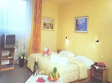 Pankrac 3*